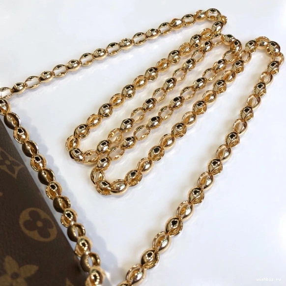 WIS VICTOIRE Louis Vuitton 0826